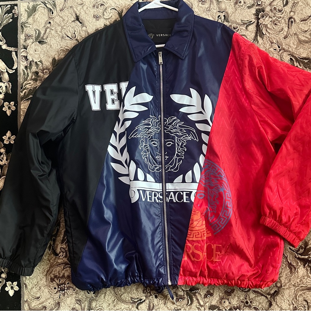 Rare Versace Black and Blue Windbreaker with Laurel Wreath Design (like new)